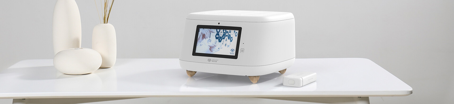 Intelligent medicine box