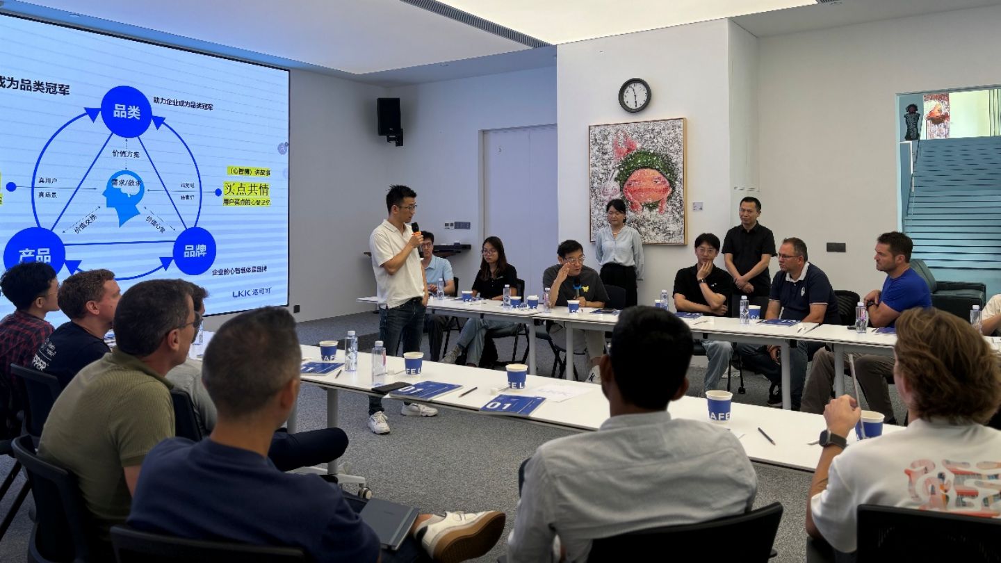 Decathlon visits LKK Design- sharing