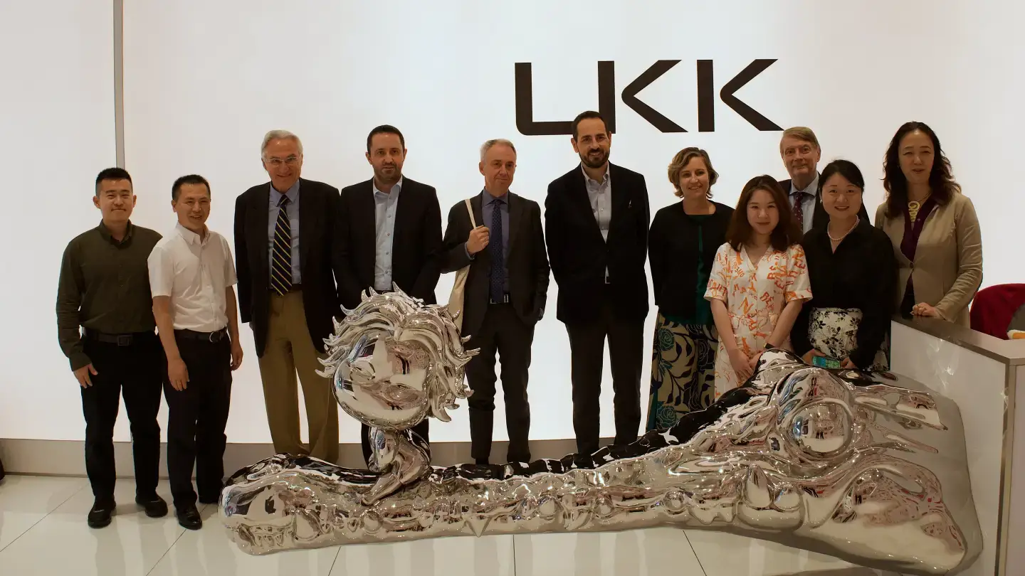 “Wow” From All Directions: EU &amp; Italian Innovation Delegation Visits LKK Design