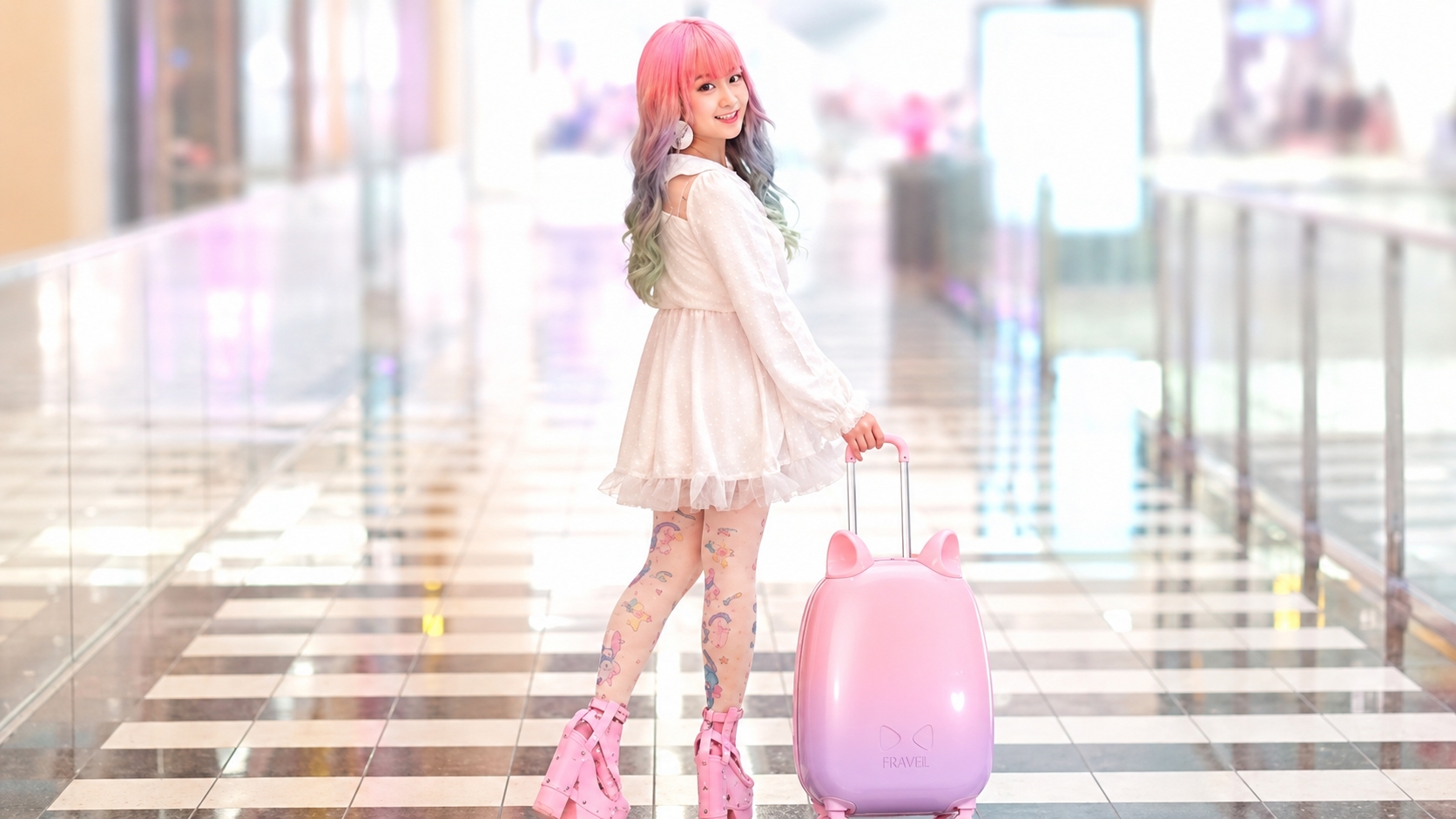 Interactive Smart Suitcase Development